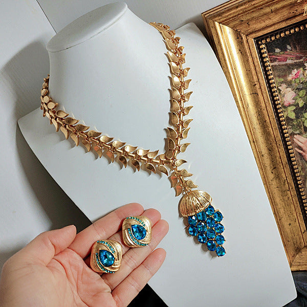 Blue Bright Crystal Oval Stud Earrings Wheat Plain Gold Necklace