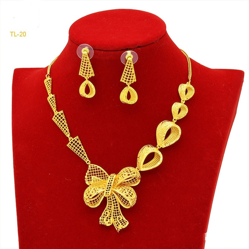 Ensemble Collier & Boucles d’Oreilles – Plaqué Or 24K