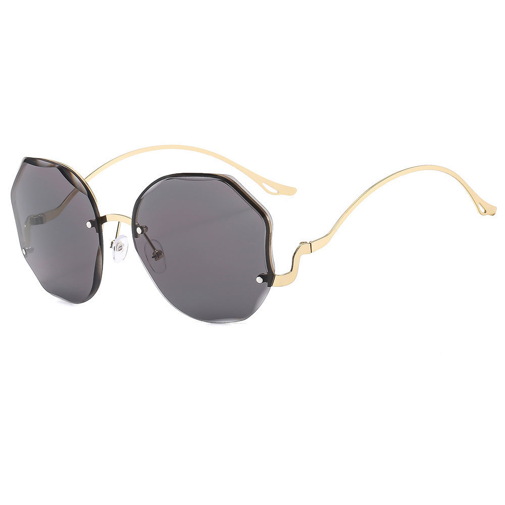 🕶️ NIARA – Lunettes Solaires Futuristes 🌈✨