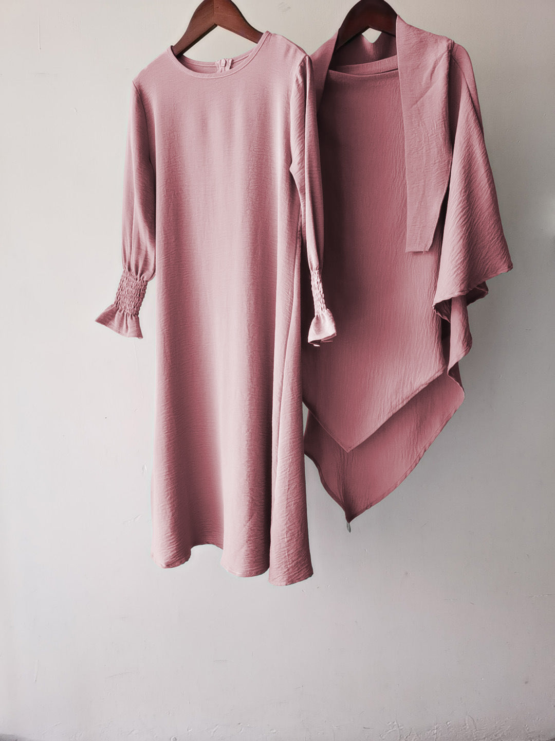 Round Neck Wavy Ruffled Solid Color Dress