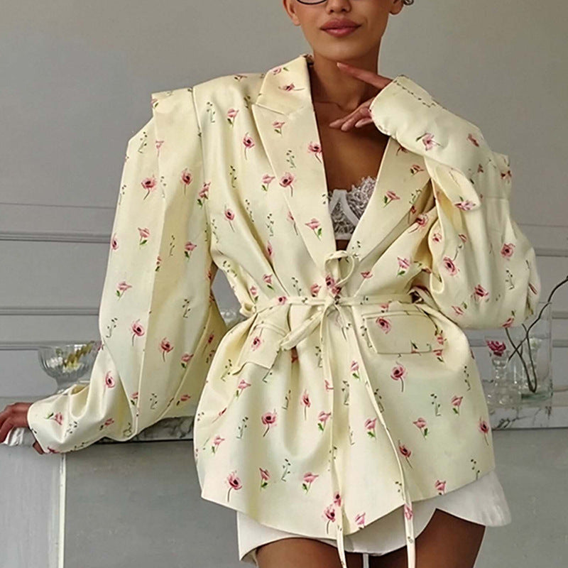 đ€ Sadia â Manteau LĂ©ger Ă Lacets et Col V