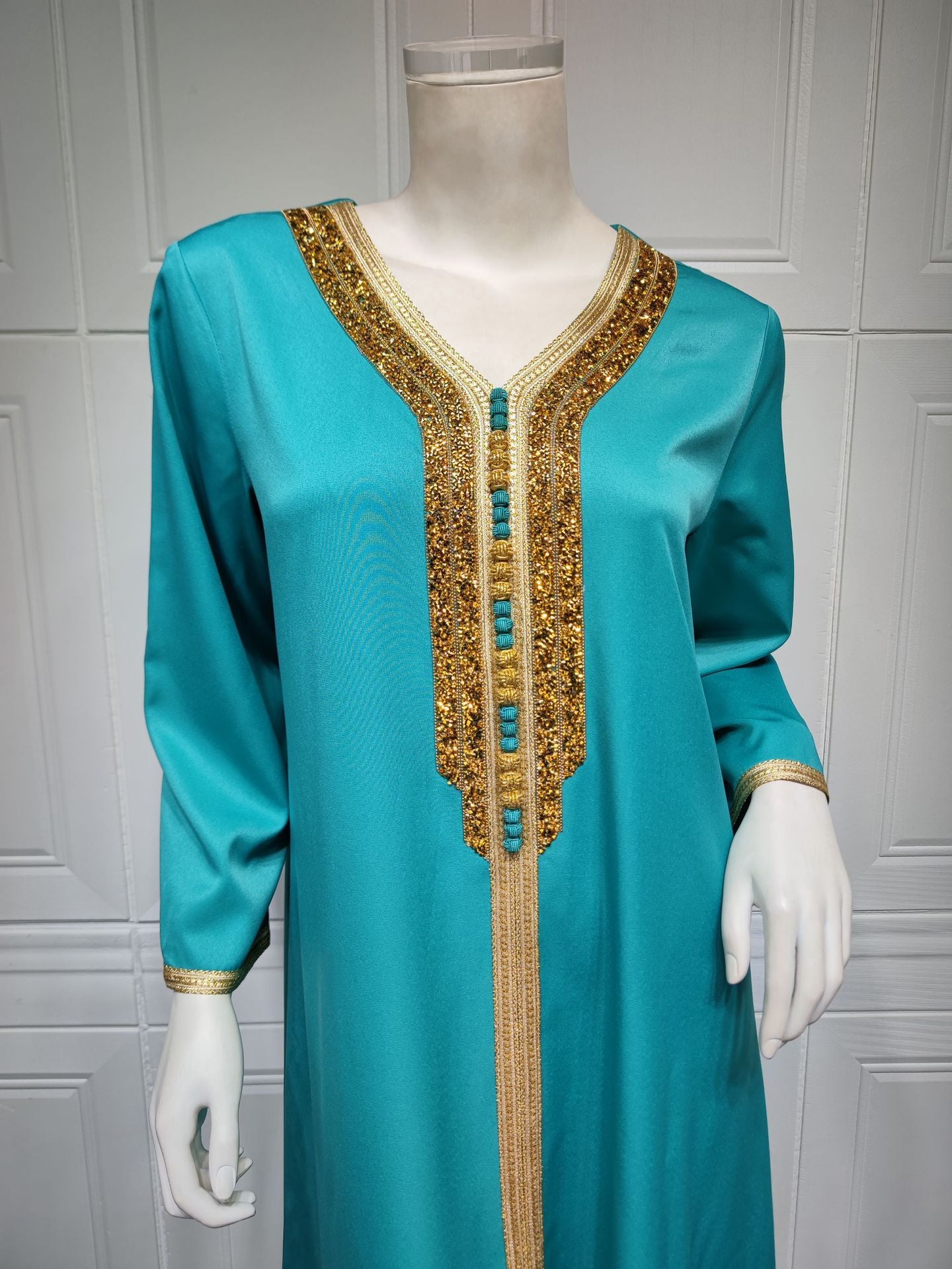 đșKhadija â Ensemble ĂlĂ©gant Deux PiĂšces Ă lâĂme Saoudienne