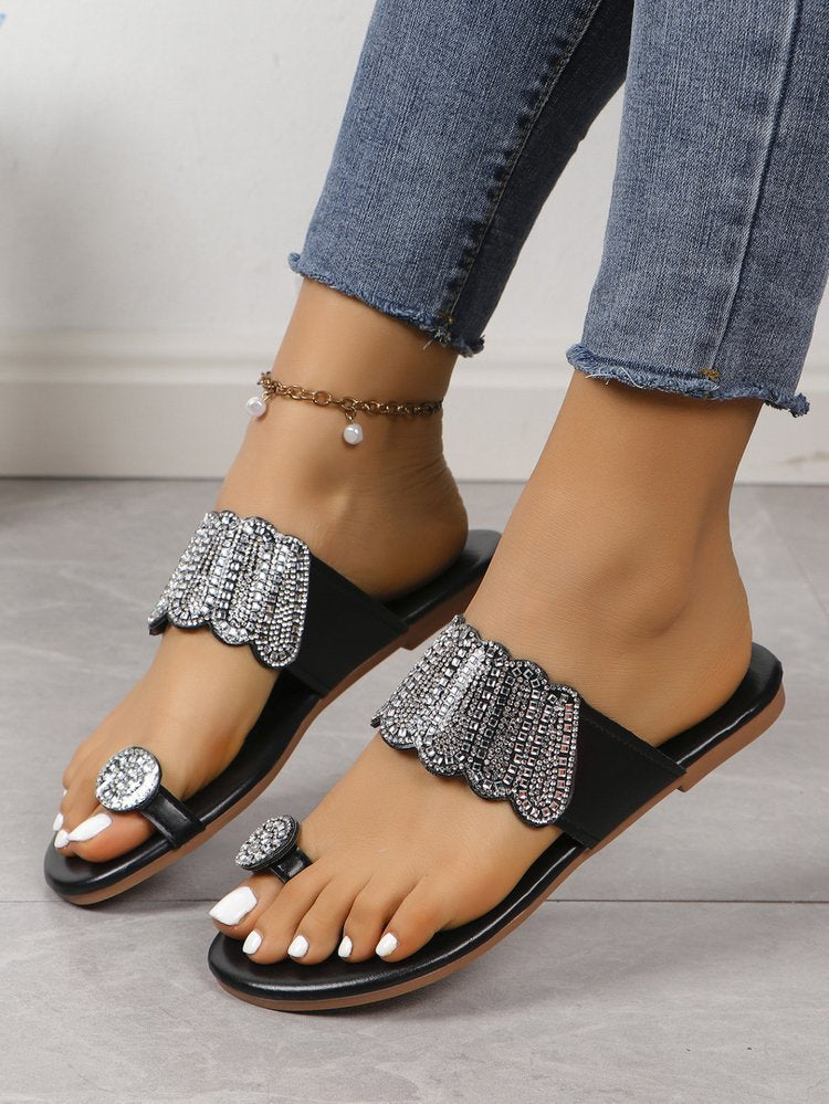 Plus Size Toe Covering Flat Slippers Flat Light Wind Sandals