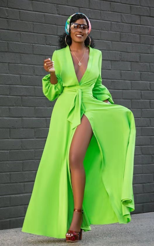 GlowSplit Robe Fendue à Manches Évasées