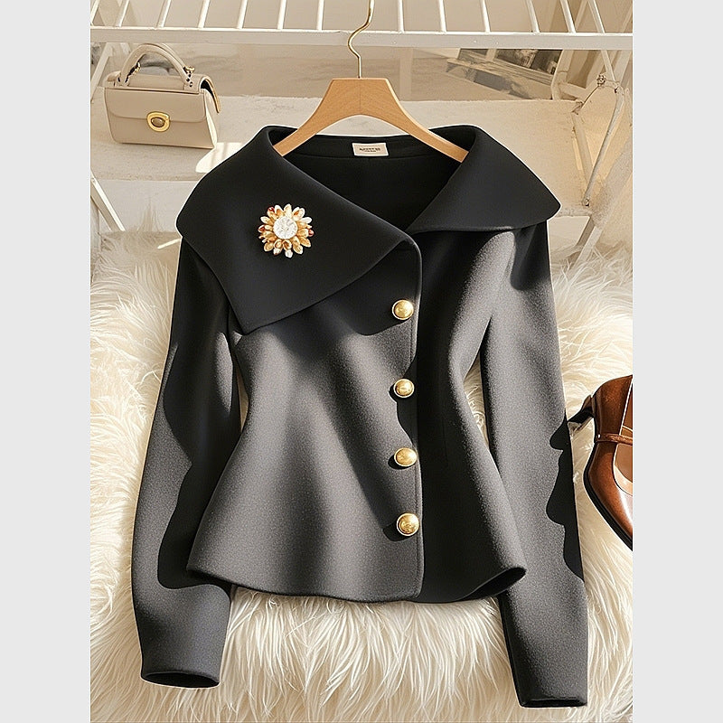 đ€ LirĂ©a et Ameya â Haut ĂlĂ©gant CintrĂ© et Jupe DrapĂ©e Taille Haute