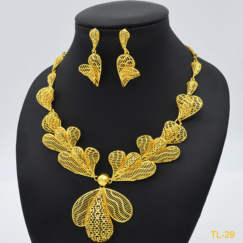 Ensemble Collier & Boucles d’Oreilles – Plaqué Or 24K