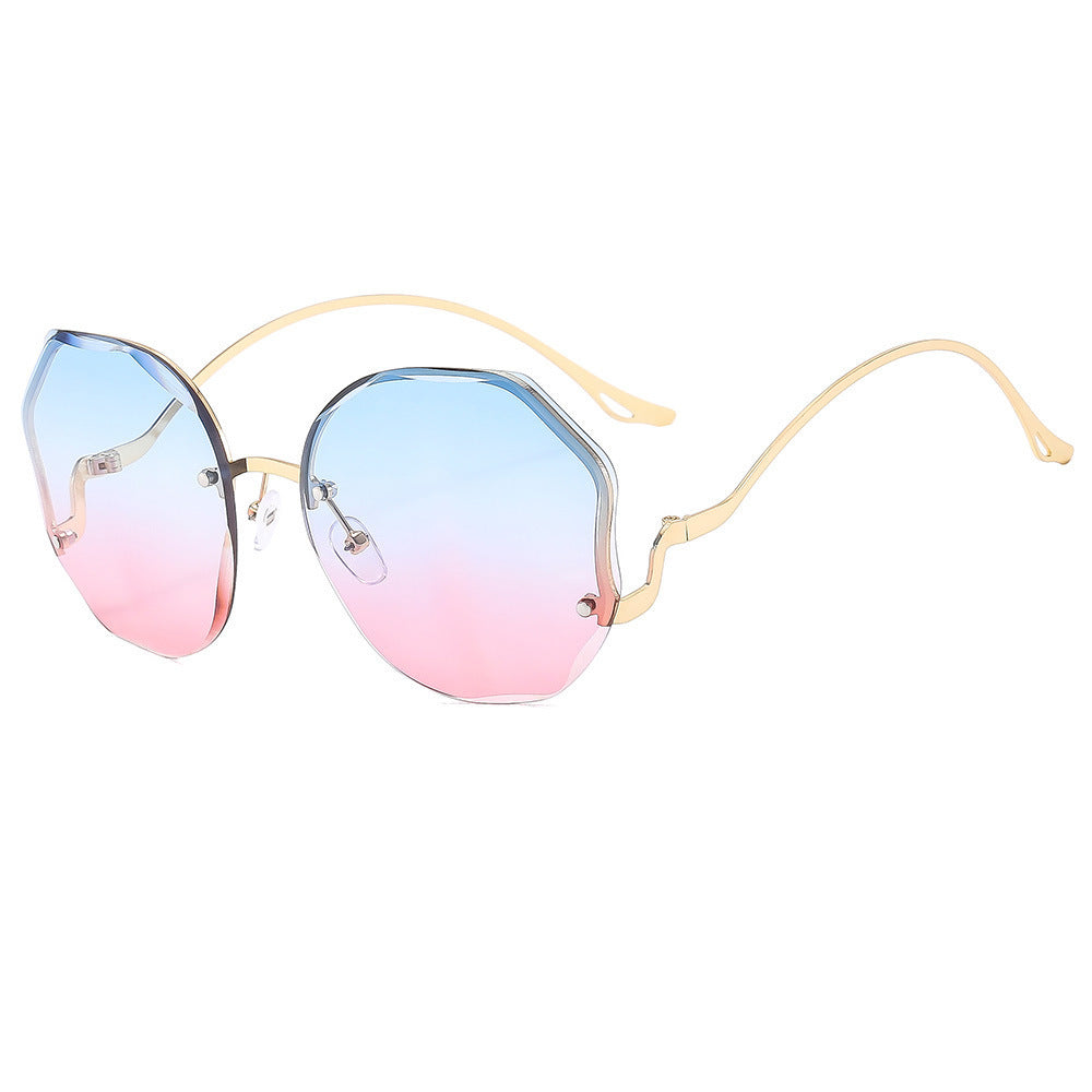 🕶️ NIARA – Lunettes Solaires Futuristes 🌈✨