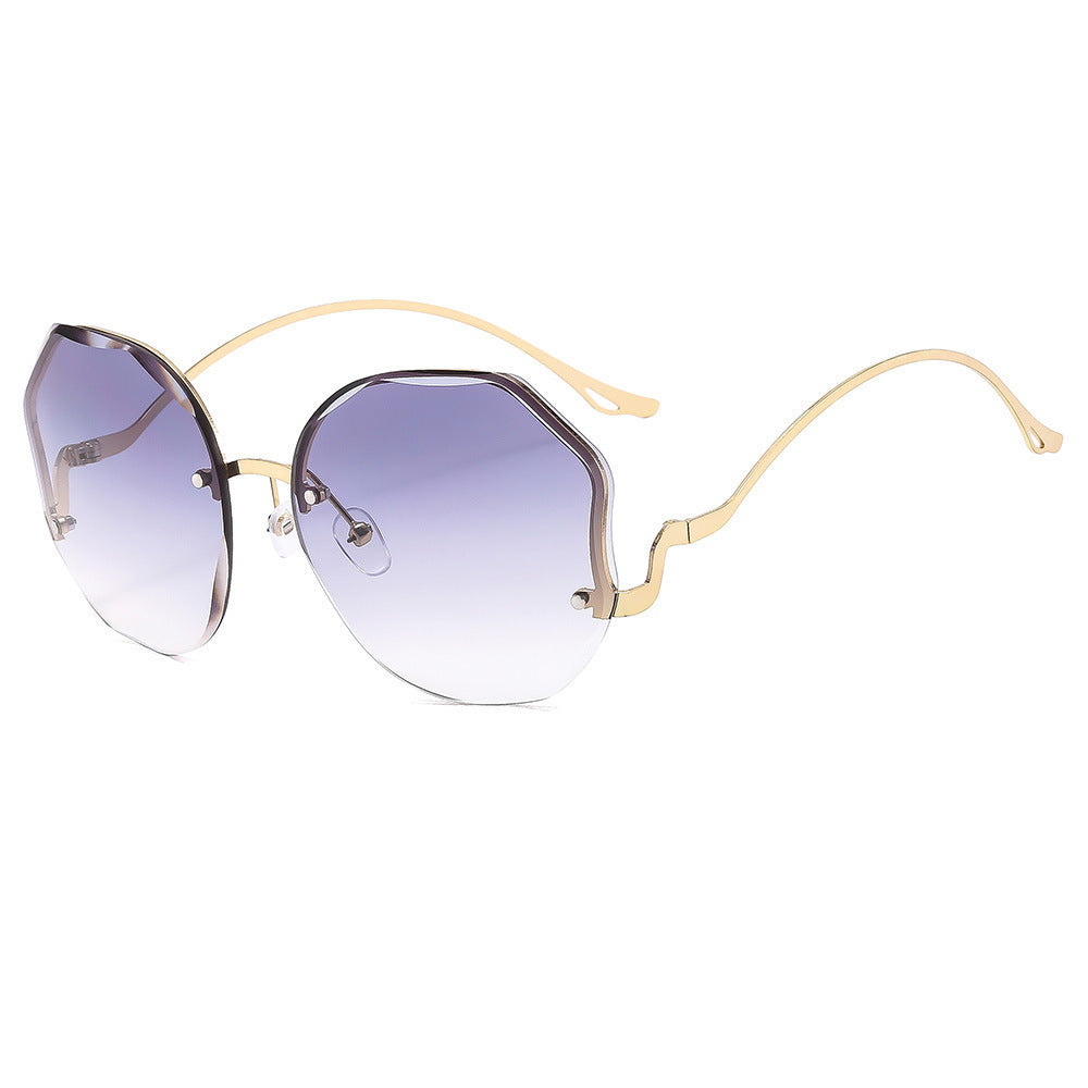 🕶️ NIARA – Lunettes Solaires Futuristes 🌈✨