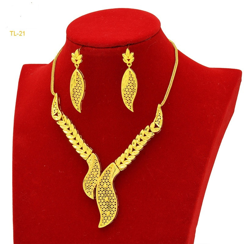 Ensemble Collier & Boucles d’Oreilles – Plaqué Or 24K
