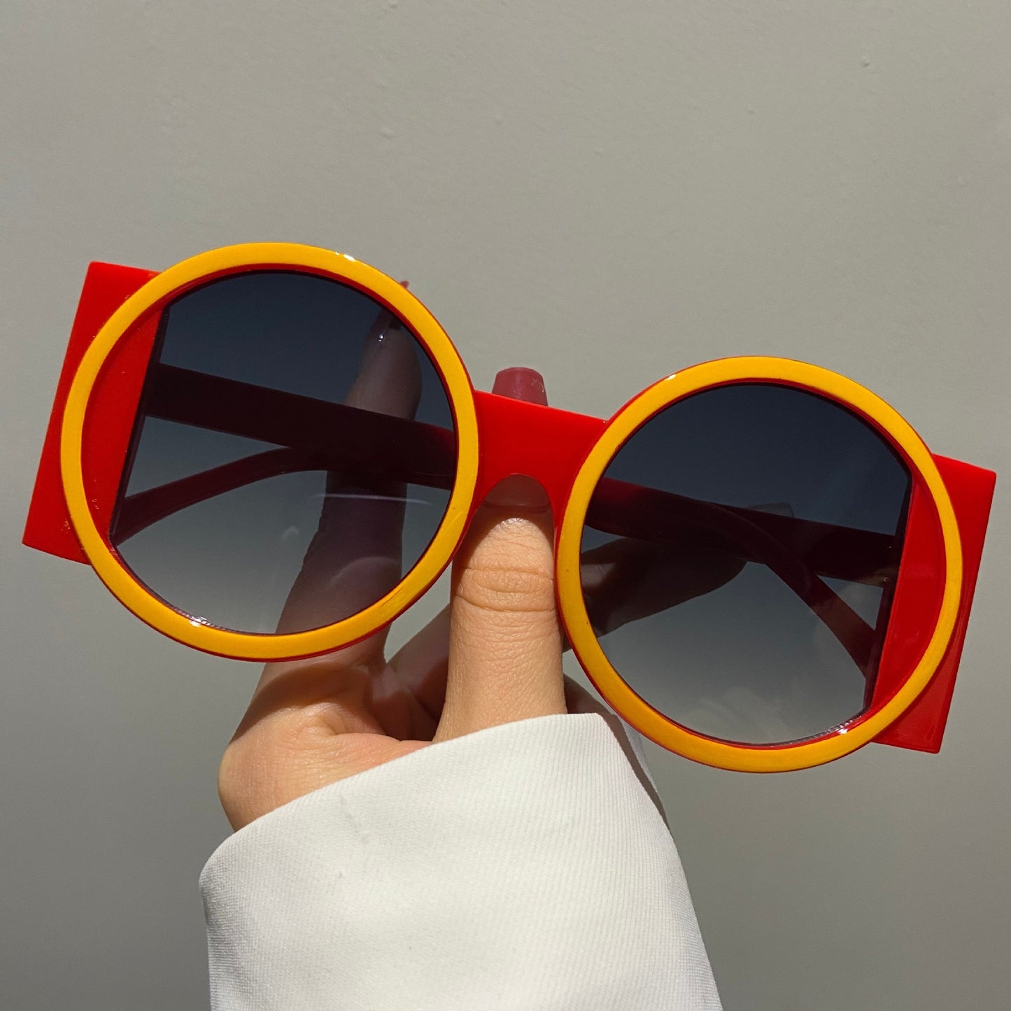Round Large Frame Sunglasses Cool Contrast Color