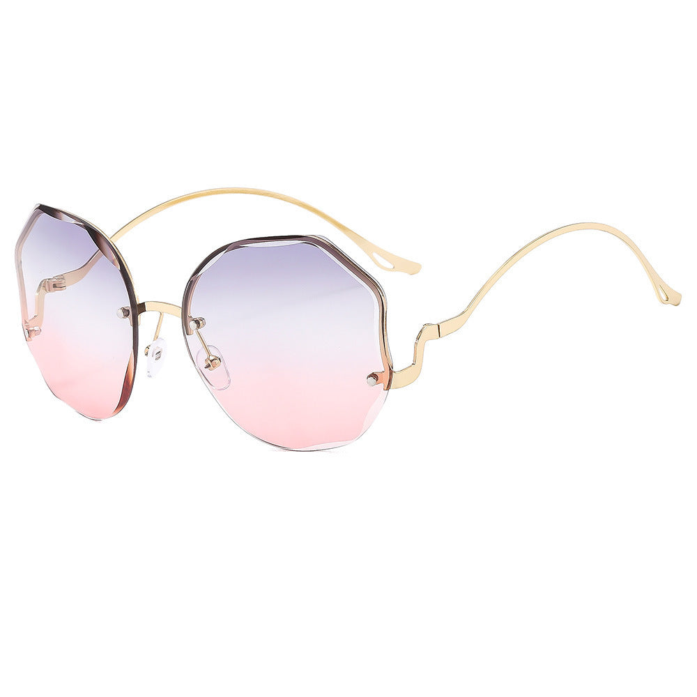 🕶️ NIARA – Lunettes Solaires Futuristes 🌈✨