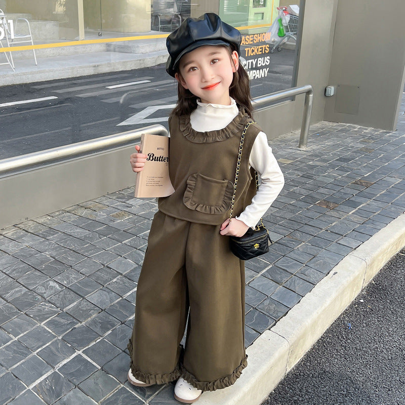 Gilet à volants & pantalon | Style tendance automne