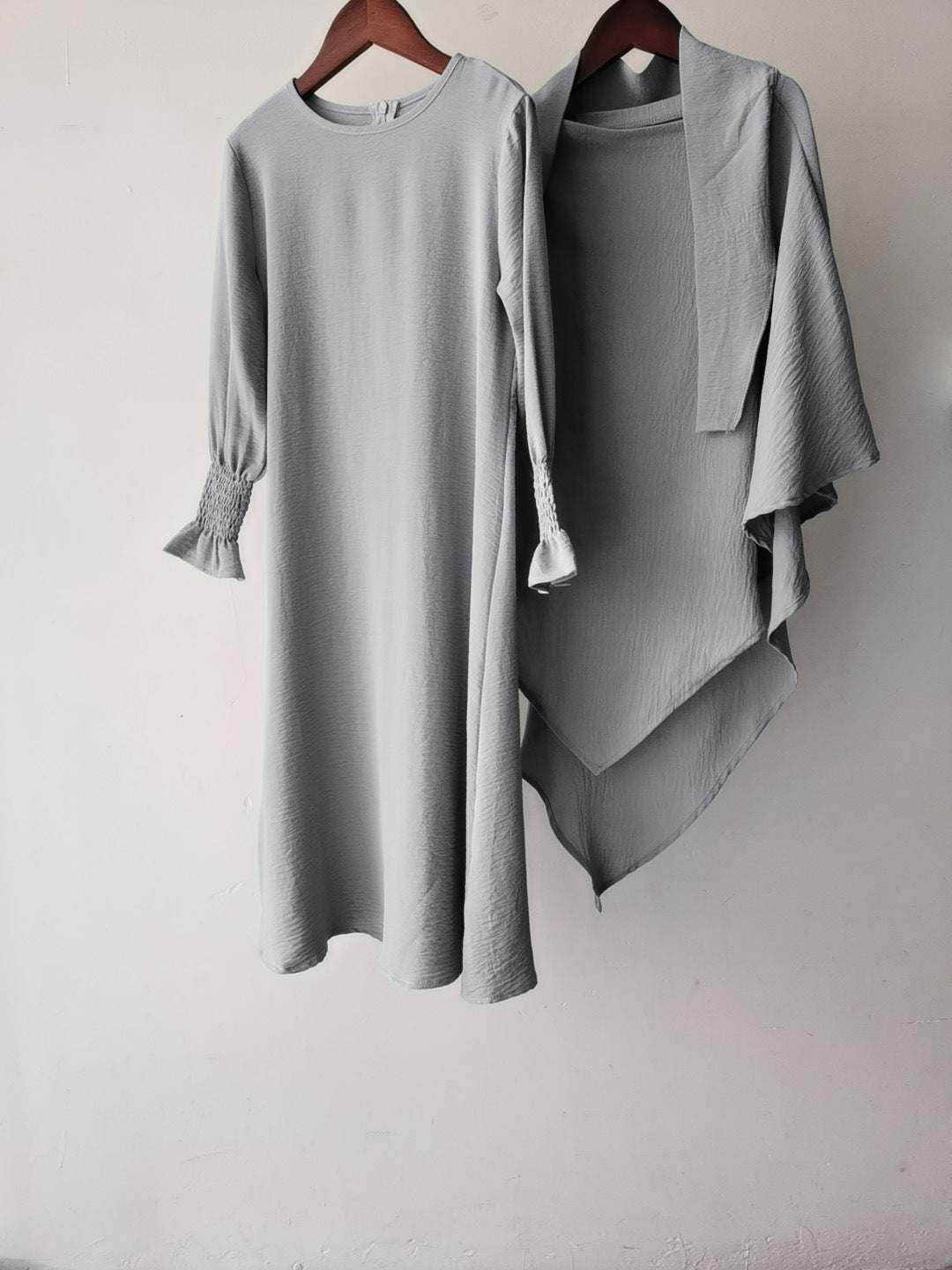 Round Neck Wavy Ruffled Solid Color Dress