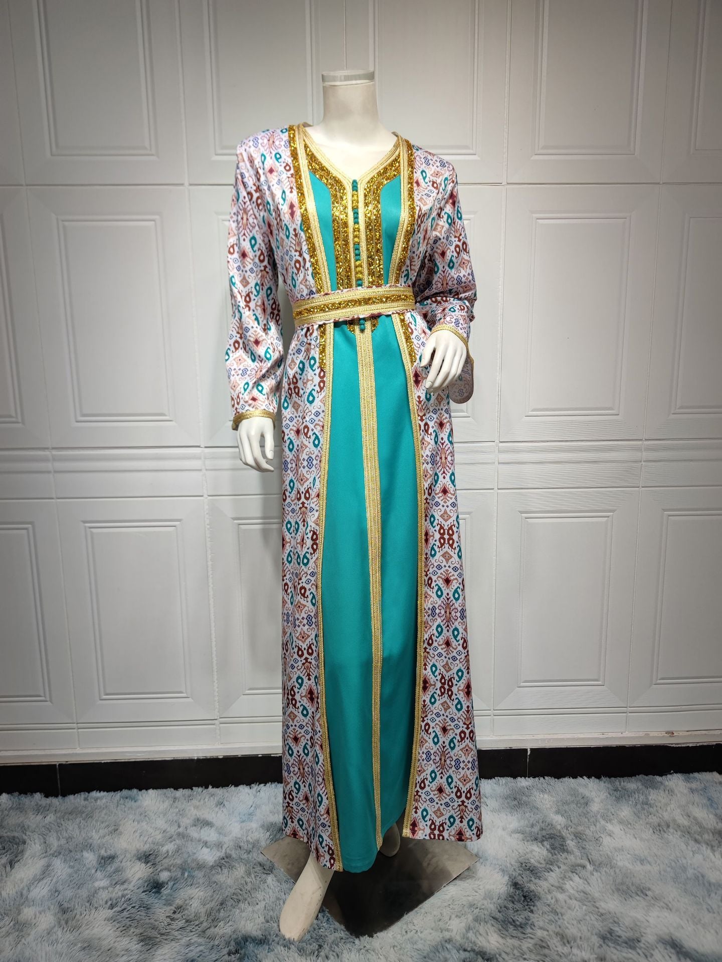 đșKhadija â Ensemble ĂlĂ©gant Deux PiĂšces Ă lâĂme Saoudienne