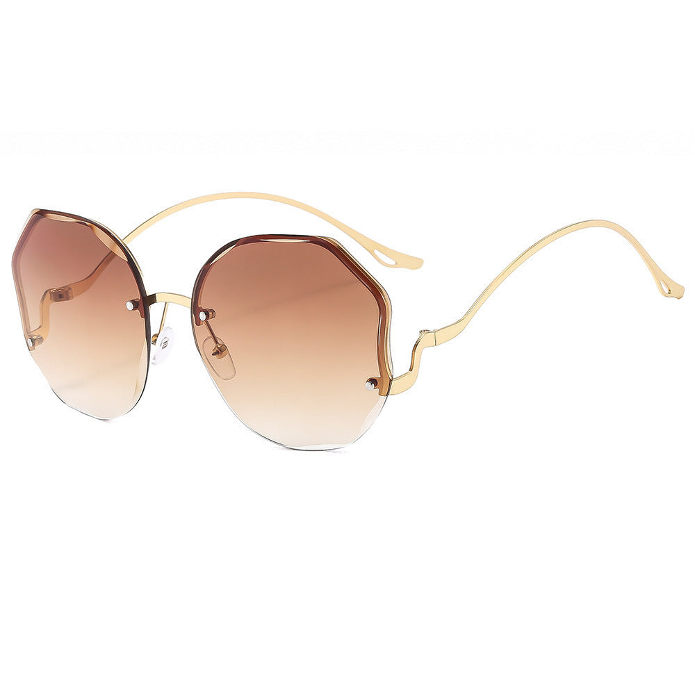 🕶️ NIARA – Lunettes Solaires Futuristes 🌈✨