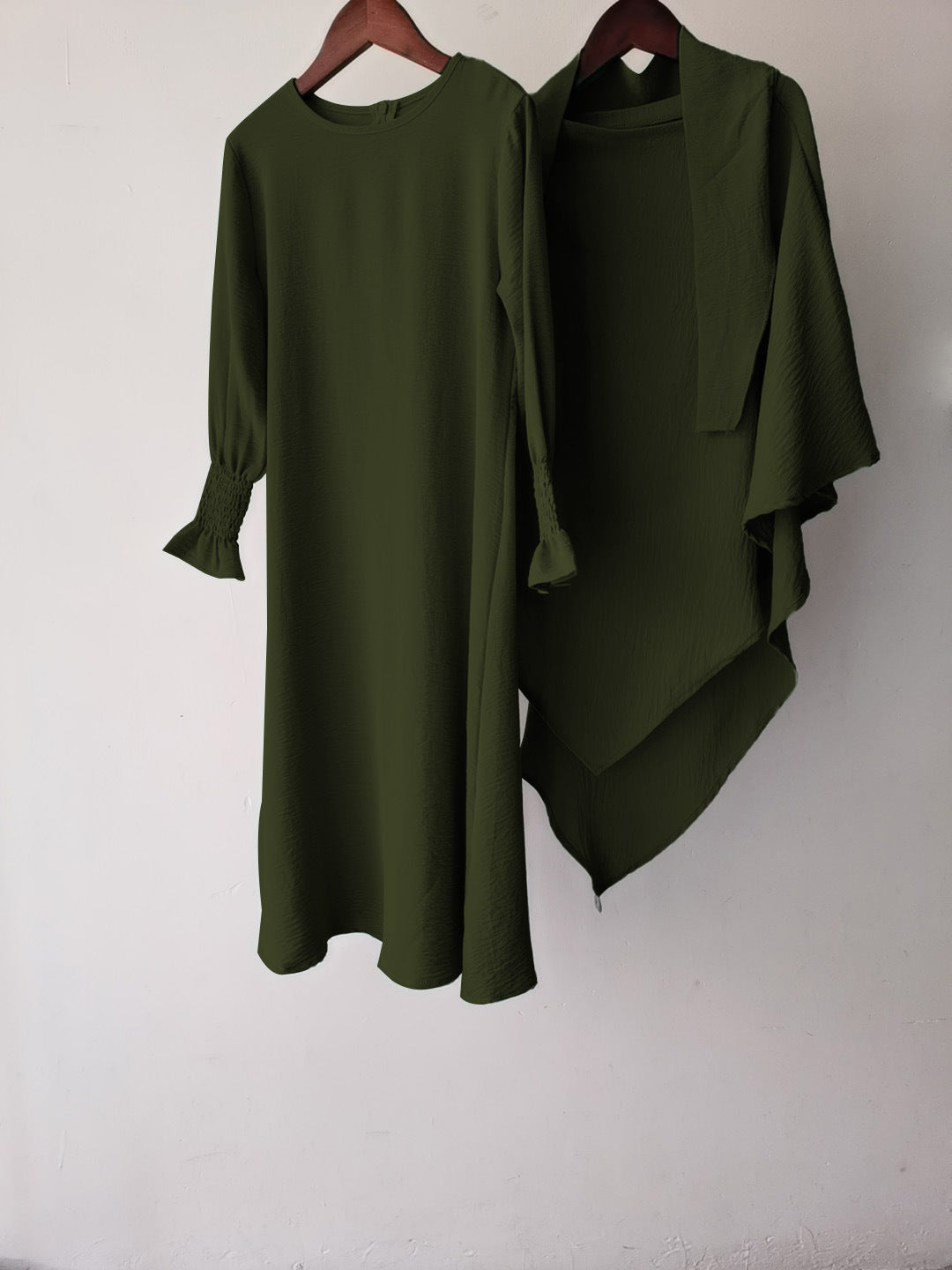 Round Neck Wavy Ruffled Solid Color Dress