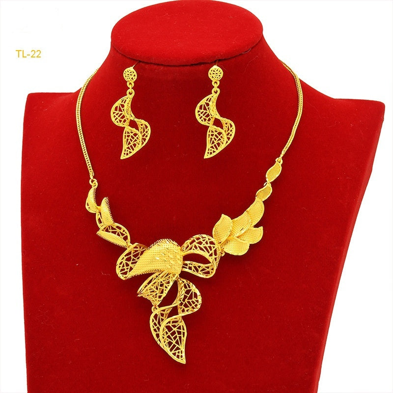 Ensemble Collier & Boucles d’Oreilles – Plaqué Or 24K