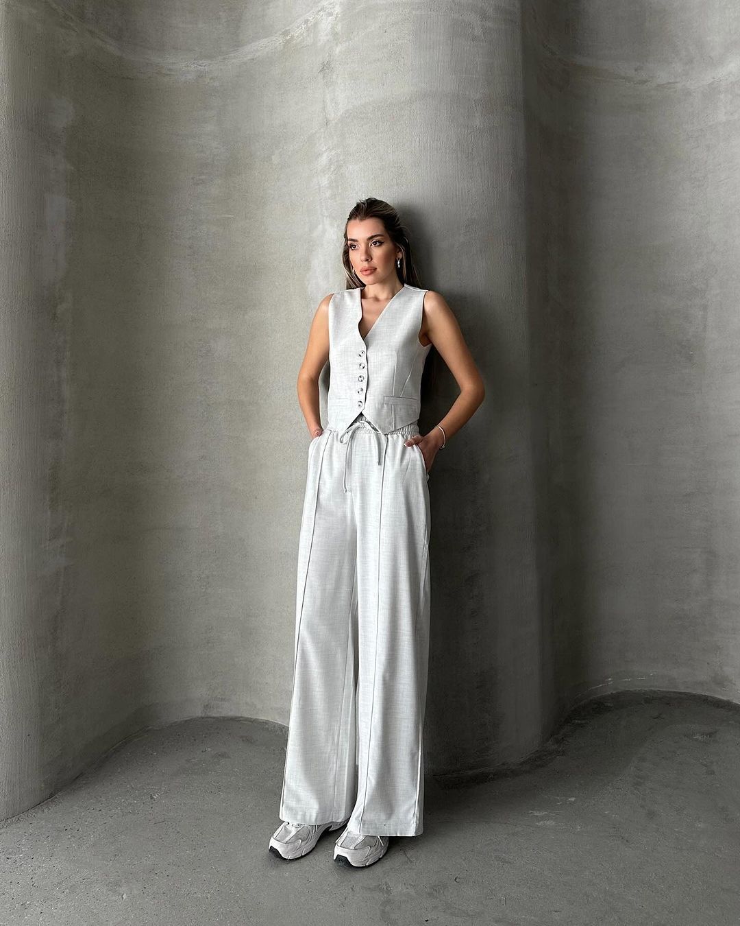 Fashion Casual Summer Women's Sleeveless Vest Lace-up Trousers Two-piece Set