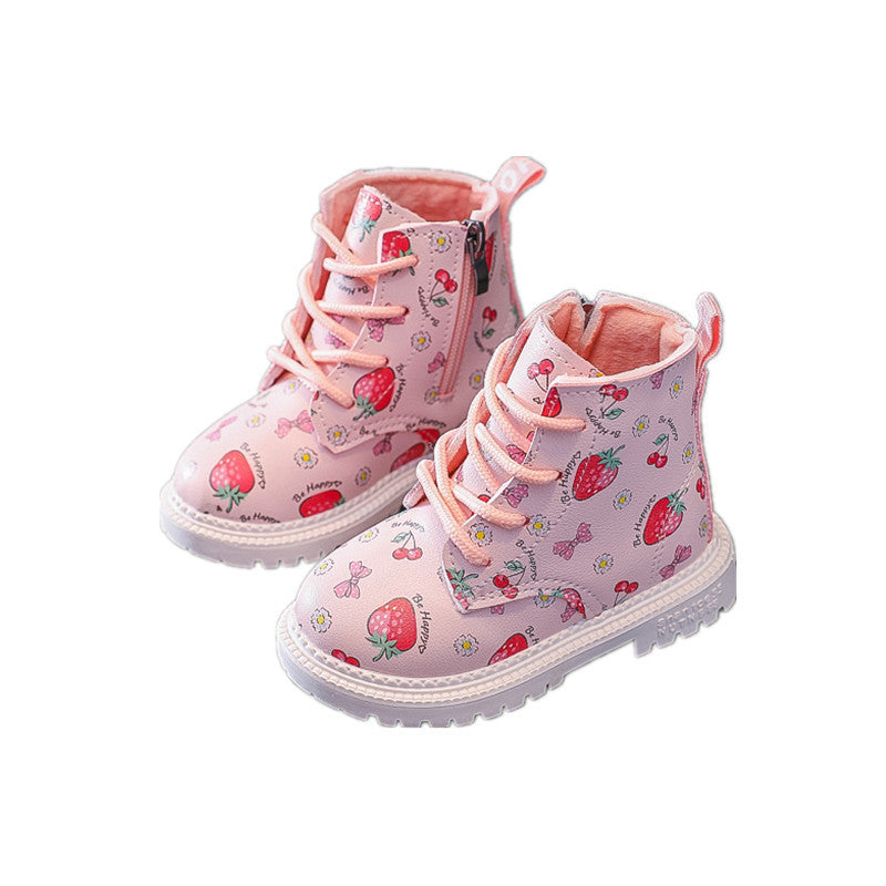 Bottines Martin Fille – Imprimé Fraise & Doublure Chaude | Étanches & Stylées