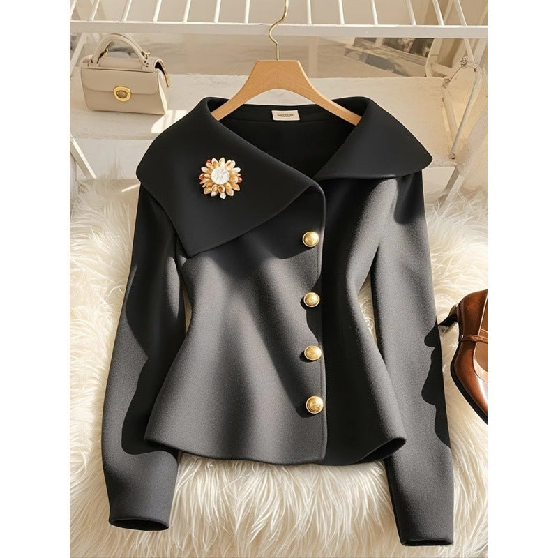 đ€ LirĂ©a et Ameya â Haut ĂlĂ©gant CintrĂ© et Jupe DrapĂ©e Taille Haute