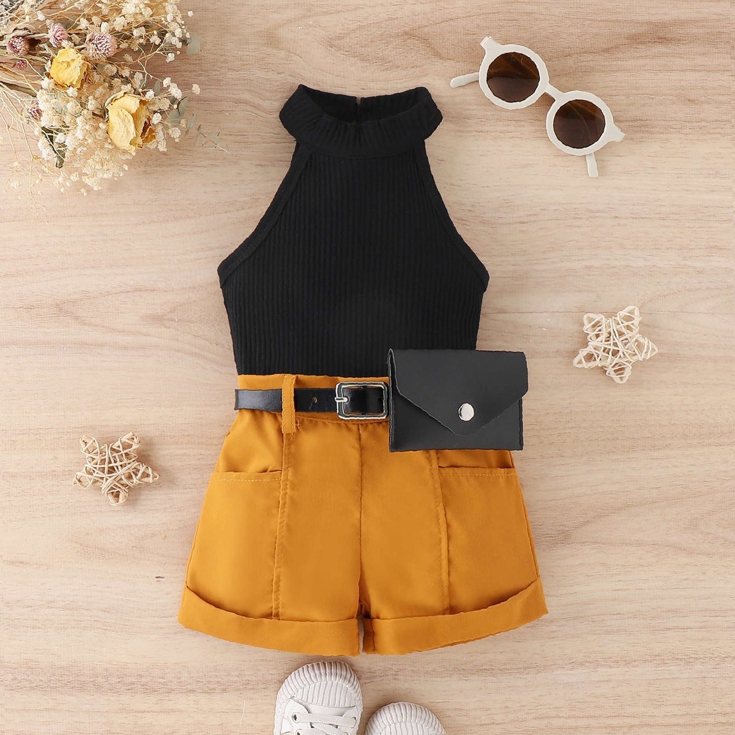 ✨ Ensemble Estival Sans Manches – Haut à Rayures & Short Volanté
