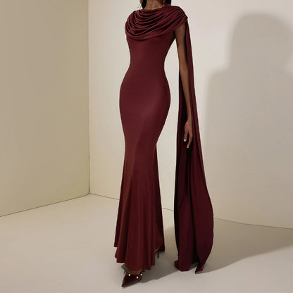 Robe Longue Sans Manches Plissée Rouge Foncé