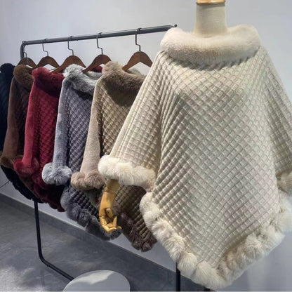 Raniya – Cape Femme Luxe avec Col en Fourrure Rex