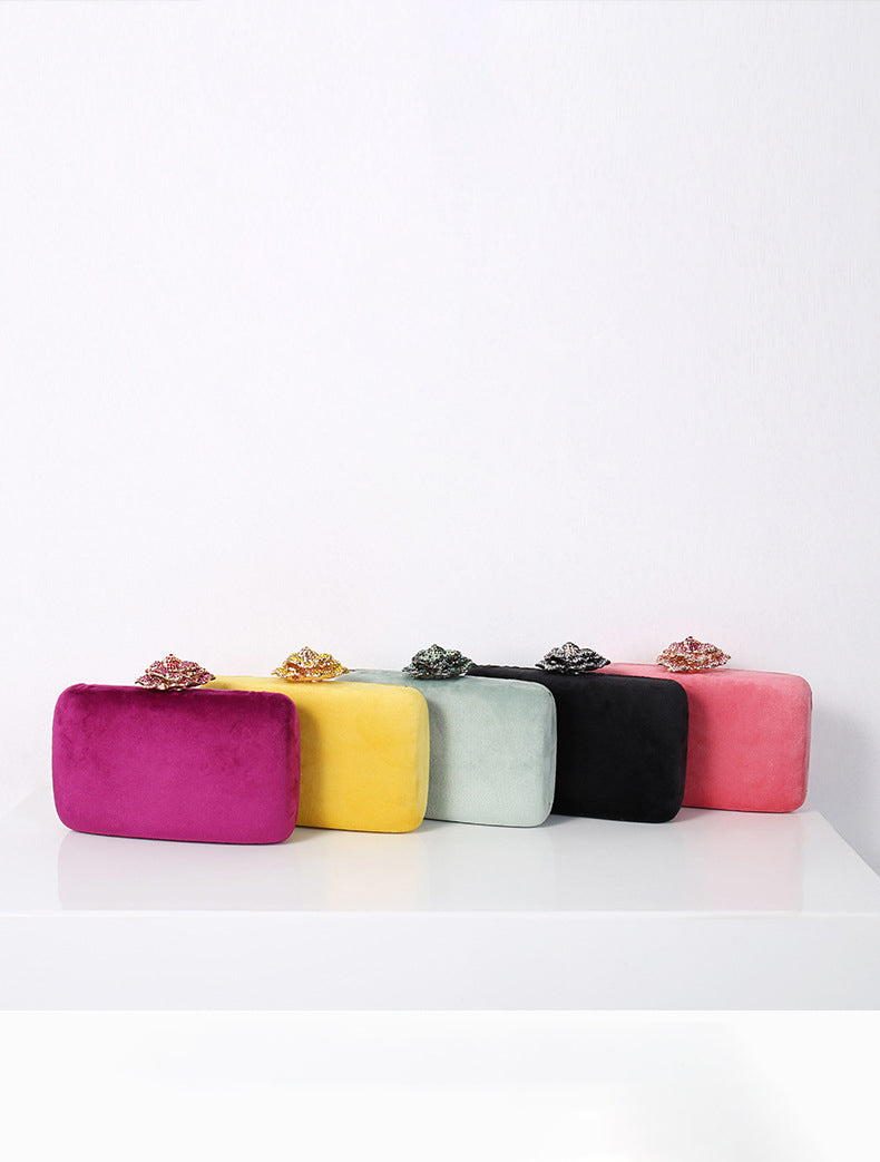 Pochette REINA