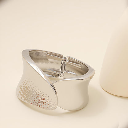 Raven Bracelet Ouvert Large Punk Luxe Léger