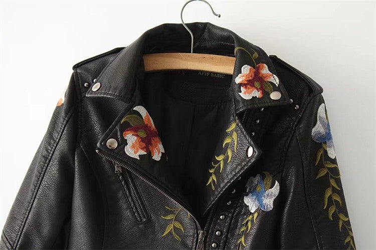 Naora – Veste Motard Rivetée en Similicuir