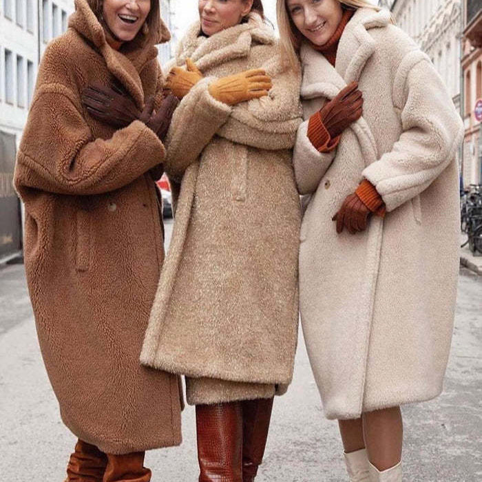 Kadiatou – Manteau en laine d’agneau à poches ❄️🧥