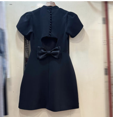 Robe Courte Taille Haute Nœud Manches Pétales