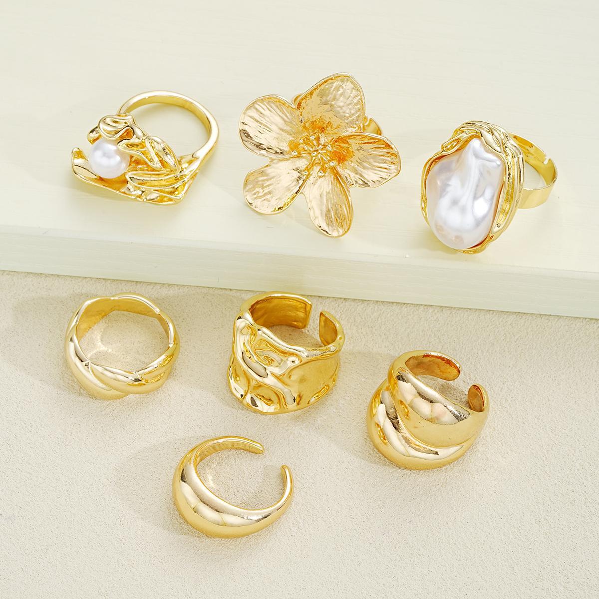 Irregular Light-luxury Gold-plated Knuckle Ring