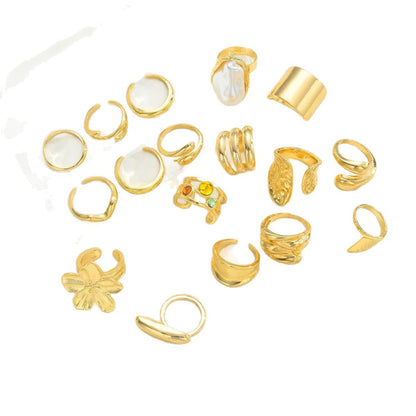 Versatile Irregular Ring With Inlaid Shaped Pearls