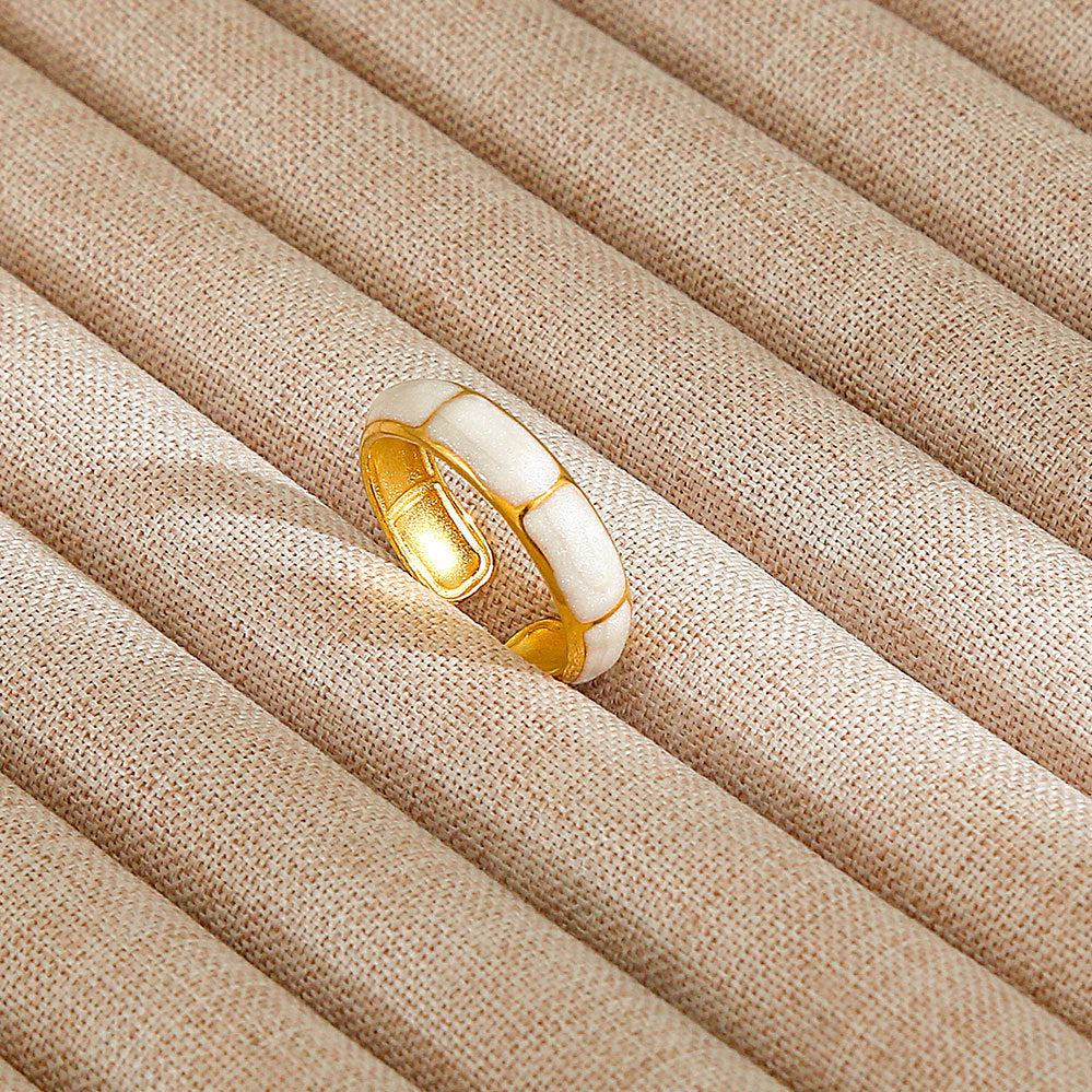 Personalized Stainless Steel Ring With Color-retaining Diamond Inlay