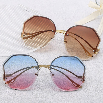 🕶️ NIARA – Lunettes Solaires Futuristes 🌈✨