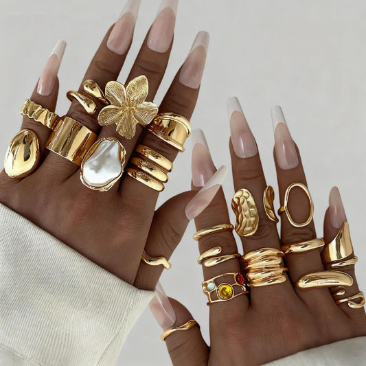 Versatile Irregular Ring With Inlaid Shaped Pearls