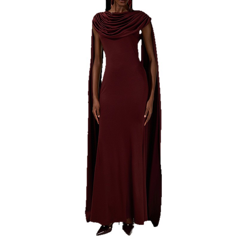 Robe Longue Sans Manches Plissée Rouge Foncé