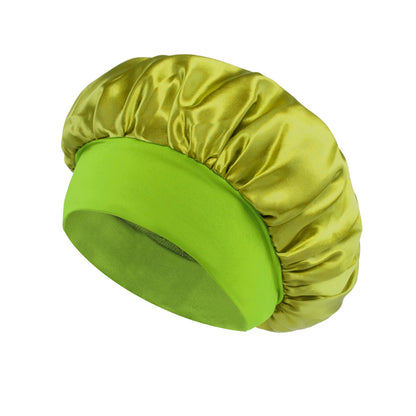 Mimi– Bonnet Satin Large Bord Classique