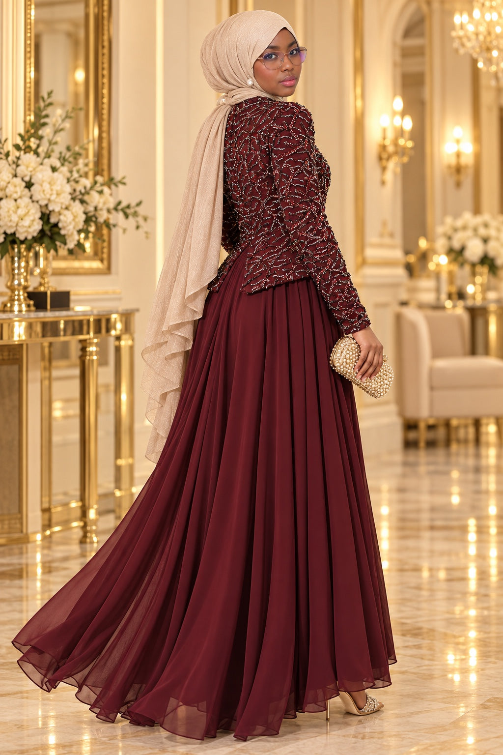 Robe de soirée DIJANTA brodée de sequins et perles – Bordeaux – vue de dos