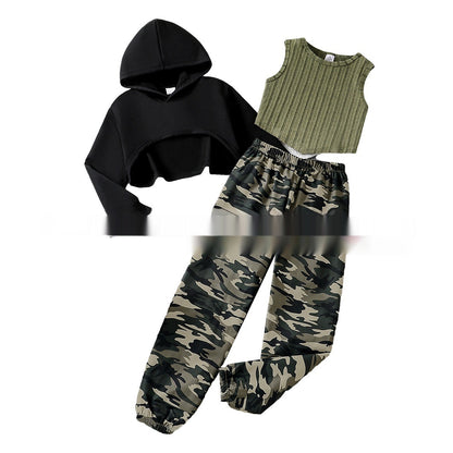🧥 Crop Hoodie, Débardeur & Pantalon Camouflage (3 Pièces)